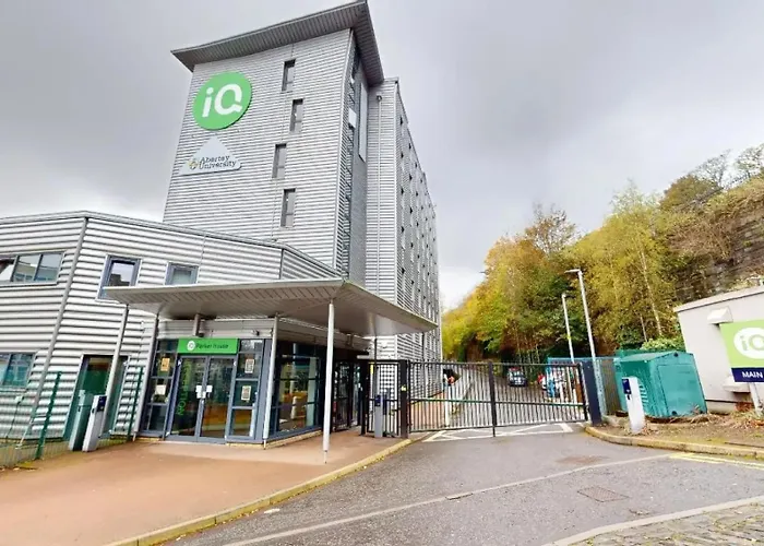 Iq Parker House Dundee Hostel